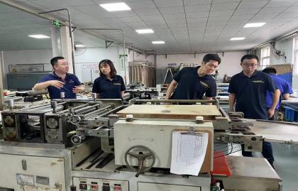 Hyundai (Jiangsu) Construction Machinery Co., Ltd. odwiedza fabrykę Headman